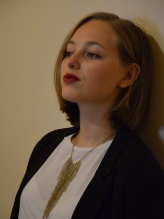 Gold necklace with fringe / Zlatý náhrdelník s třásněmi