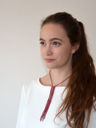 Red necklace / Náhrdelník červený